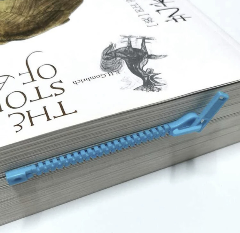 Zipper shaped BookMark